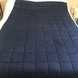 50 lb  weighted blanket with hooks all around for connecting if wanted